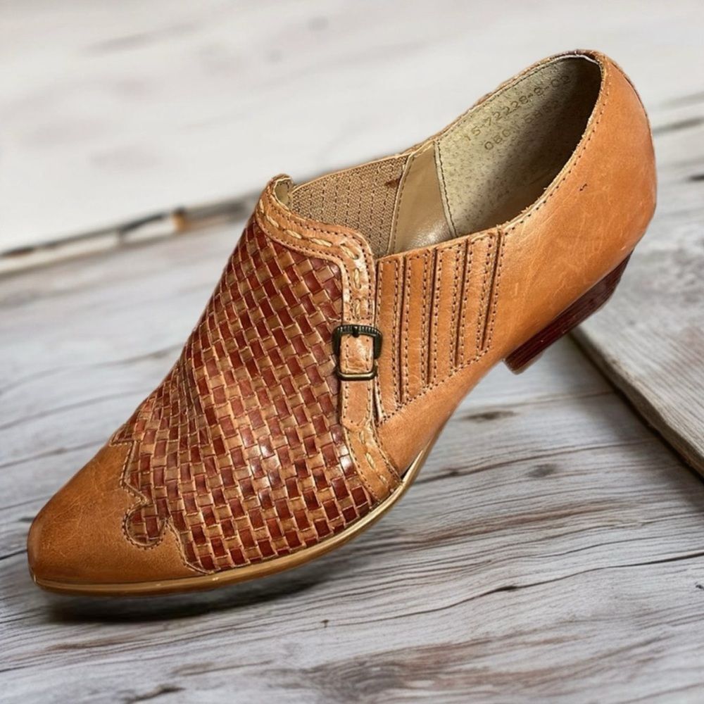* Vintage Brown leather weave booties piña colada brand